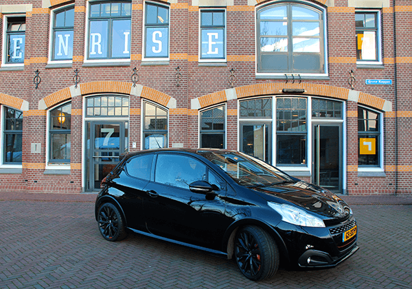 Peugeot208gti7