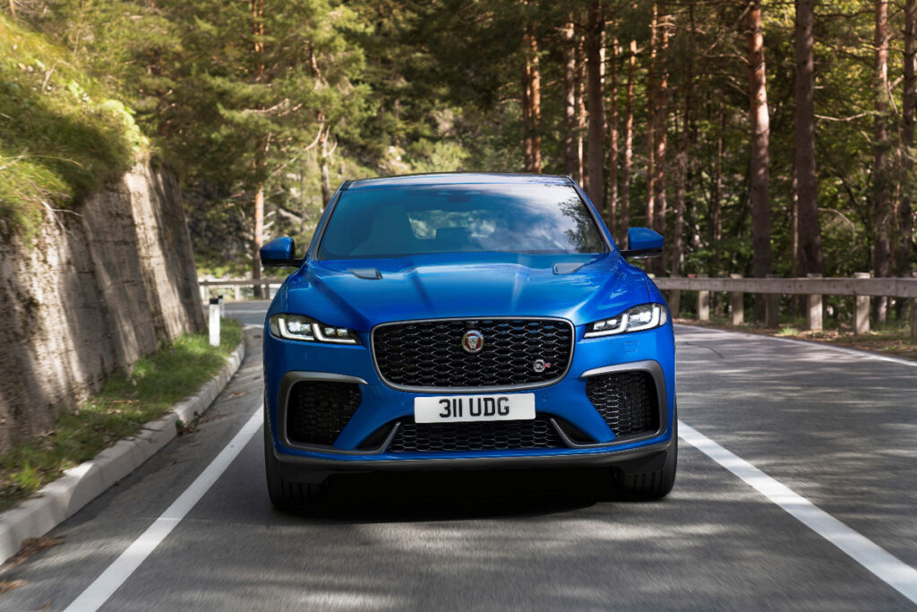 Jaguar F-Pace SVR-2