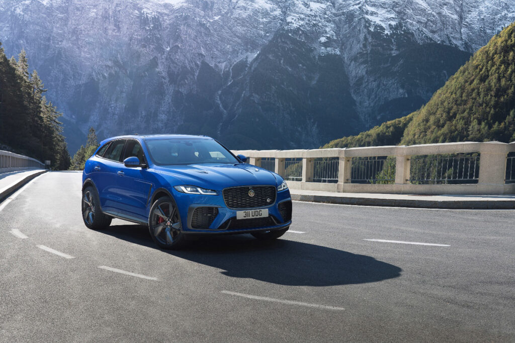 Jaguar F-Pace SVR-7