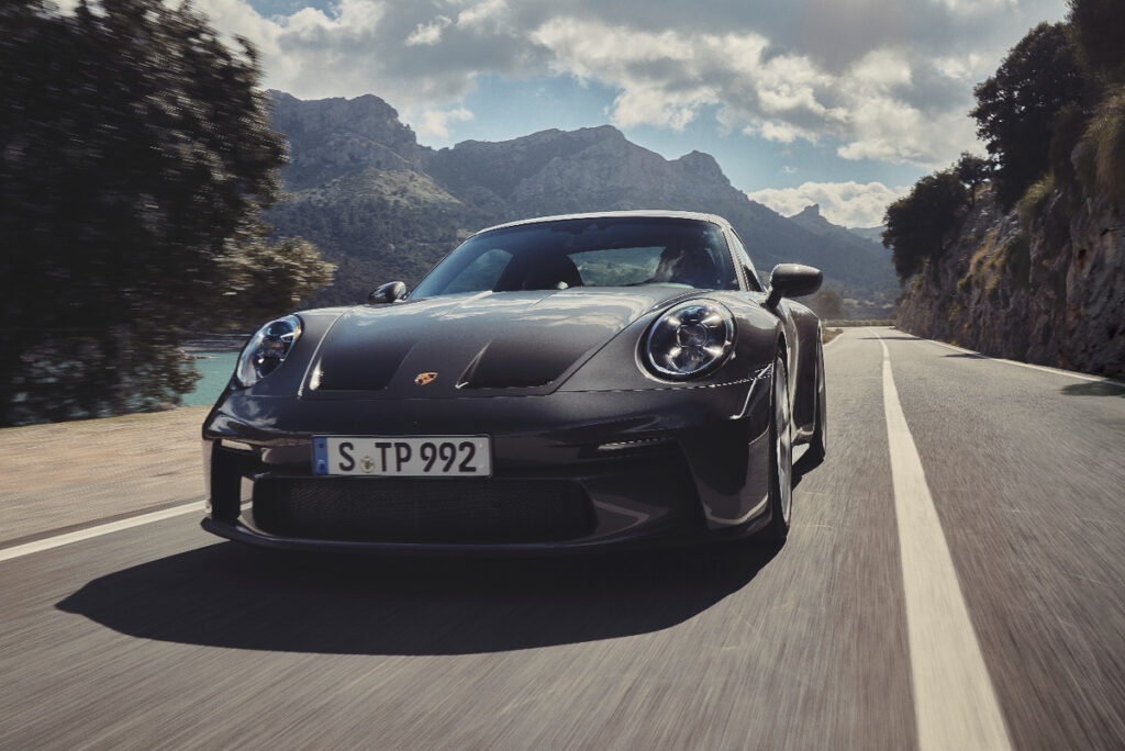 Porsche 911 GT3 Touring-2