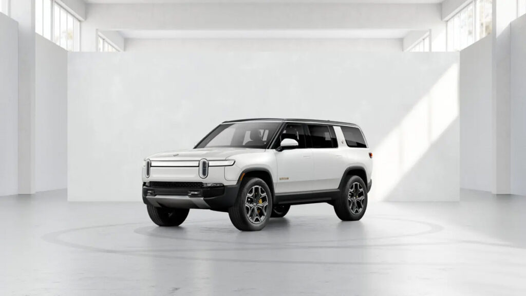 Rivian R1S-3