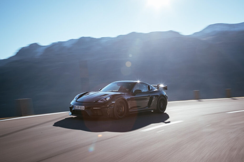 Porsche 718 Cayman GT4 RS-3