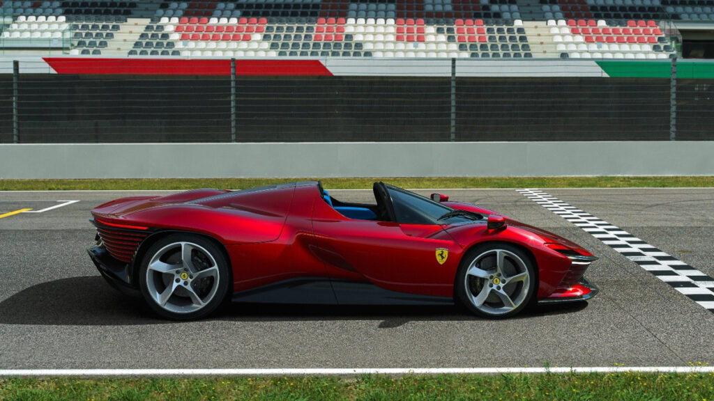 Ferrari Daytona SP3-5