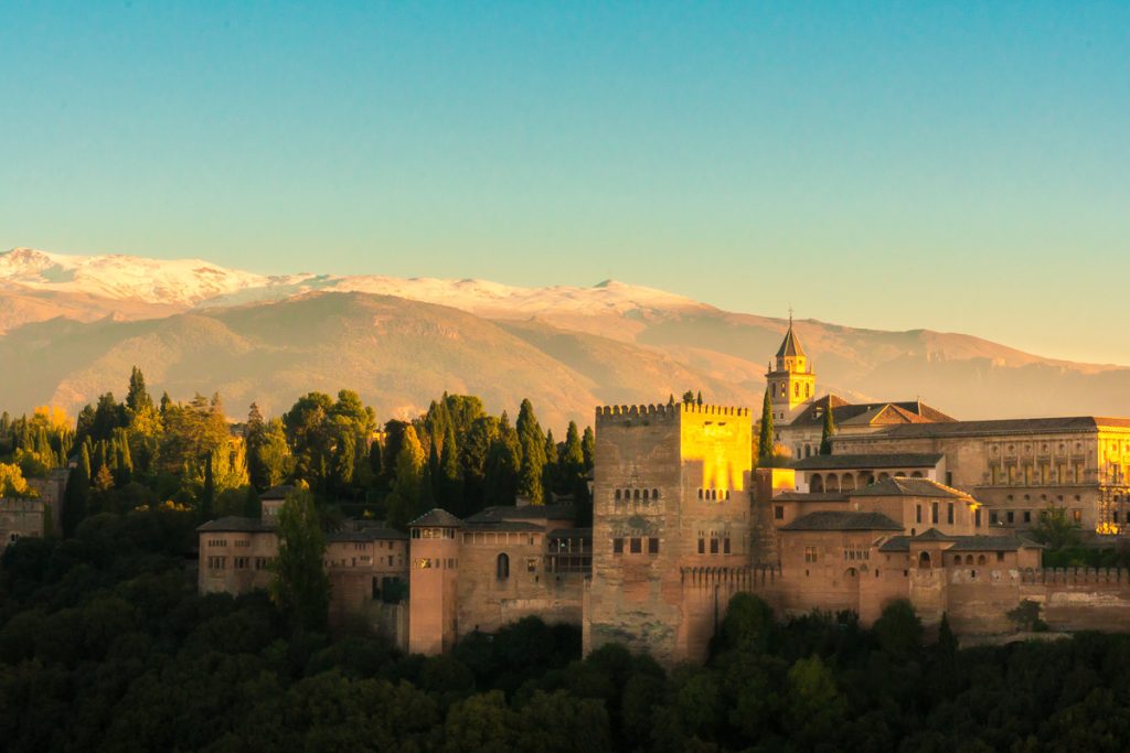 Granada by Pixabay