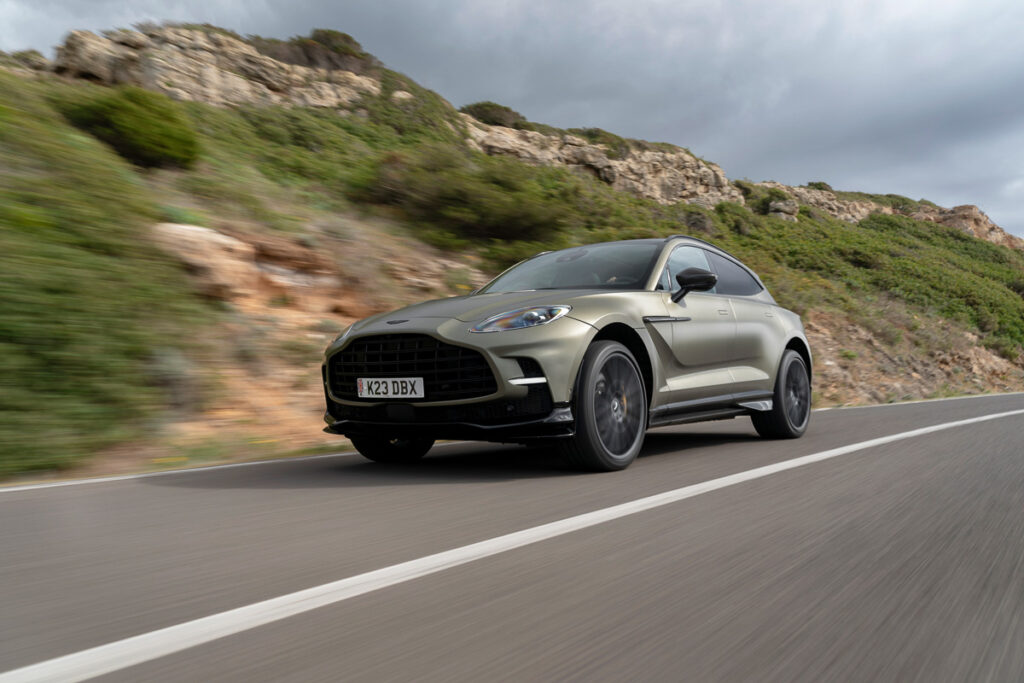 Aston Martin DBX707-9